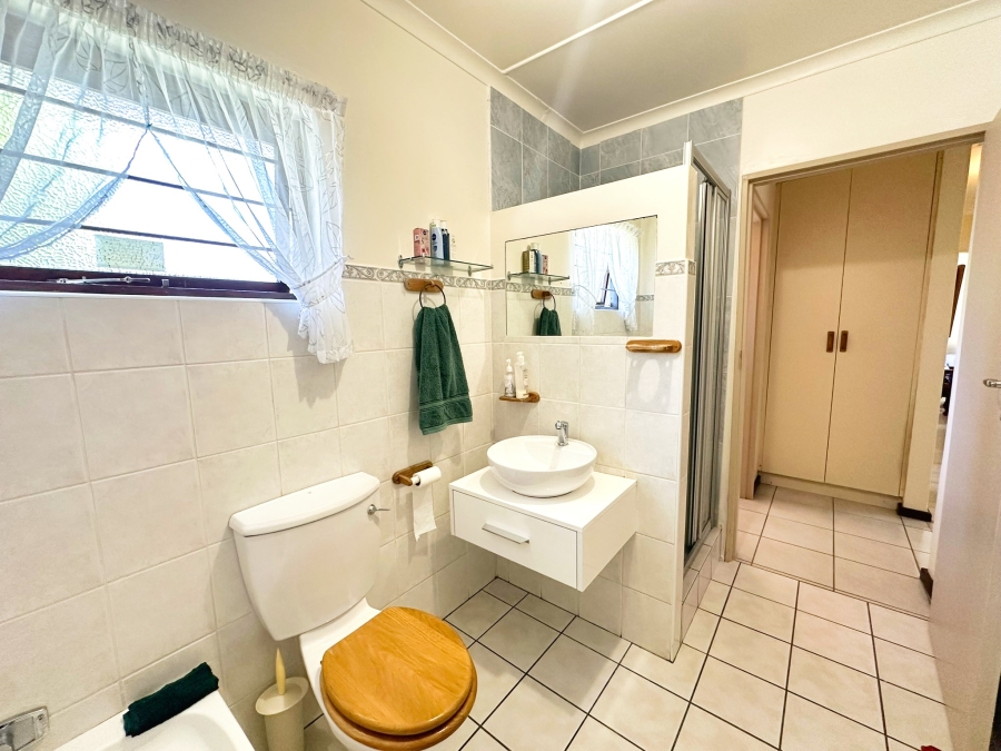 2 Bedroom Property for Sale in Meedingsride Western Cape